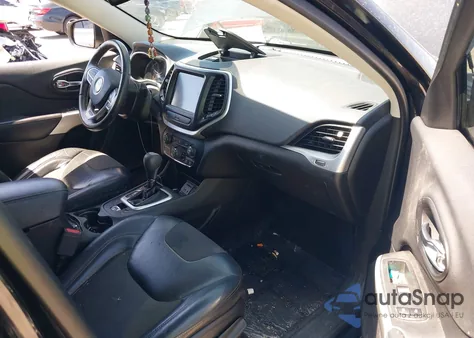 2018 Jeep Cherokee Latitude Plus Fwd из США, поврежденный, VIN 1C4PJLLBXJD510795